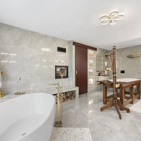 Ayurvedic Palace By Interhome * Prosty